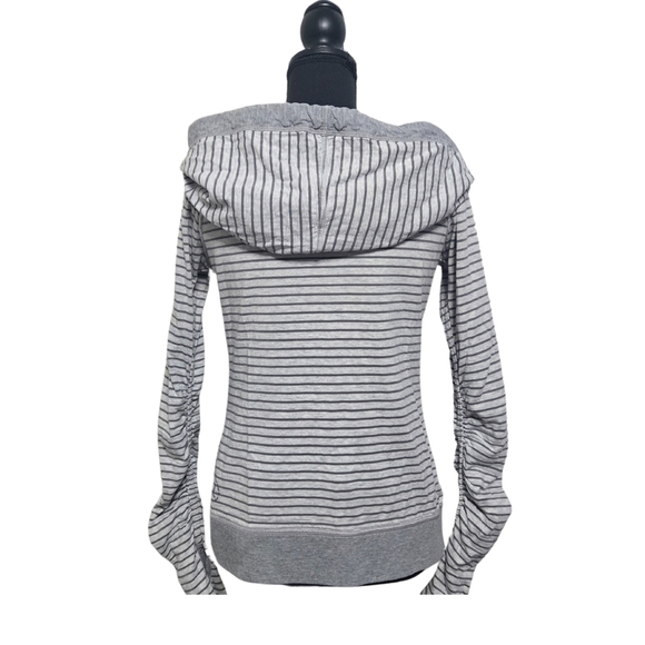 Lululemon Reversible Gray Striped Women's Hoodie - Picture 4 of 7
